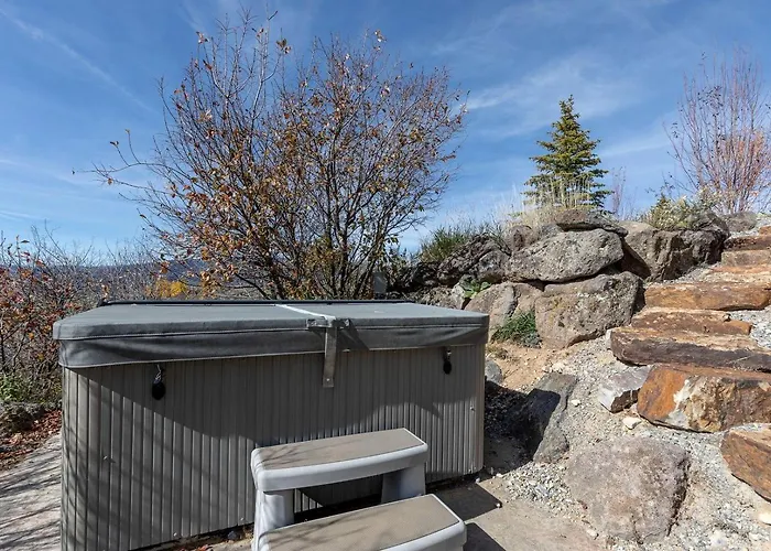Gorgeous Secluded With Hot-tub, Fire Pit And Games In Etna, Wyoming Etna