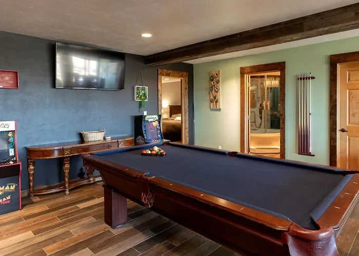 Gorgeous Secluded With Hot-tub, Fire Pit And Games In Etna, Wyoming