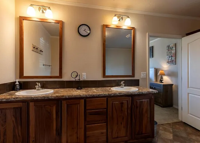 Gorgeous Secluded With Hot-tub, Fire Pit And Games In Etna, Wyoming Villa Etna