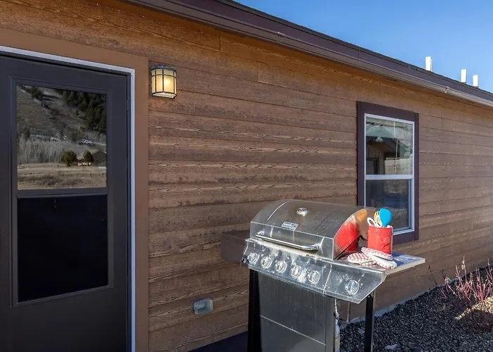 Villa Gorgeous Secluded With Hot-tub, Fire Pit And Games In Etna, Wyoming *