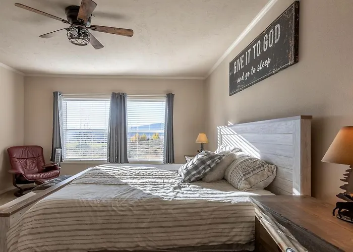 Gorgeous Secluded With Hot-tub, Fire Pit And Games In Etna, Wyoming * Etna