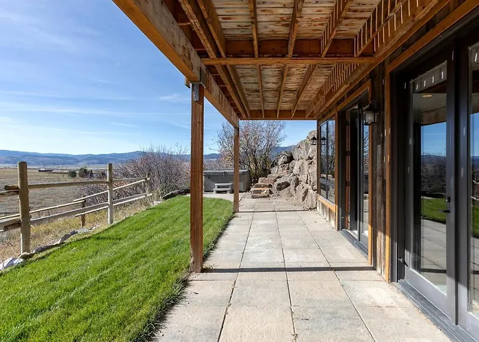 Villa Gorgeous Secluded With Hot-tub, Fire Pit And Games In Etna, Wyoming