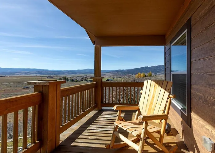 Gorgeous Secluded With Hot-tub, Fire Pit And Games In Etna, Wyoming Etna